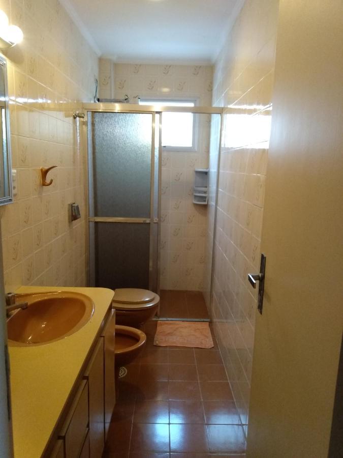 Apartamento Guaruja Praia Asturias E Praia Do Tombo Apartment Exterior photo